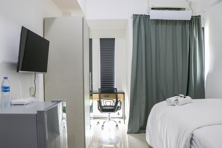 Bedroom 4, Cozy And Comfort Stay Studio Sayana Bekasi Apartment, Bekasi