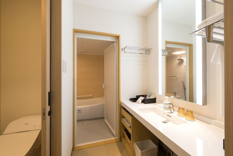 Bathroom 4, The Kanazawa Sainoniwa Hotel, Kanazawa