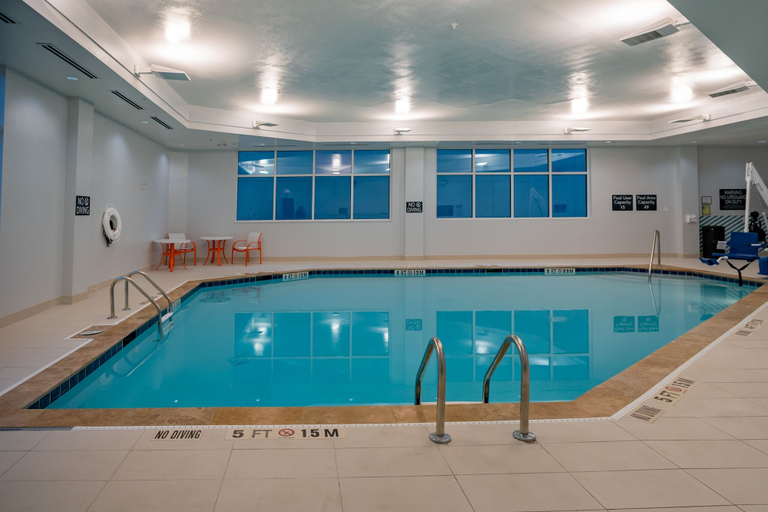 Sport & Beauty 5, Courtyard® by Marriott® Atlanta Dunwoody, DeKalb