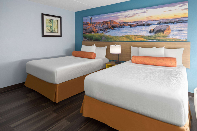 Bedroom 4, Days Inn by Wyndham Queensbury/Lake George, Warren