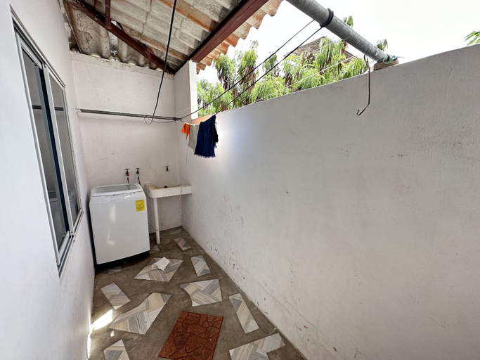Others 4, My place in paradise, San Cristóbal