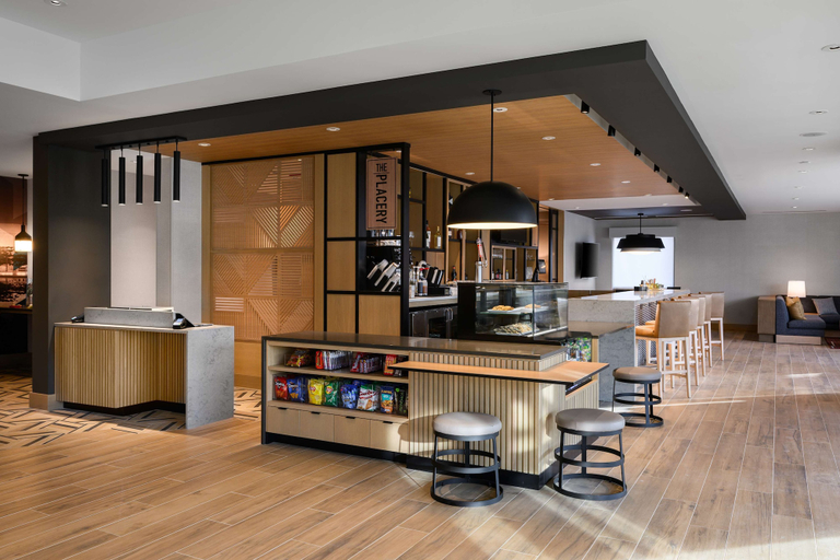 Food & Drinks 5, Hyatt Place Albany/Downtown, Albany