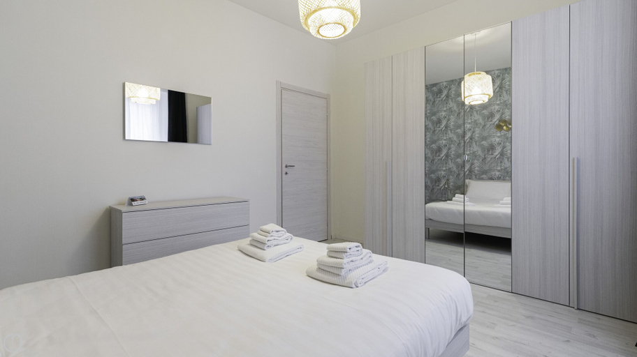 Bedroom 2, Puccini 3, Monza and Brianza