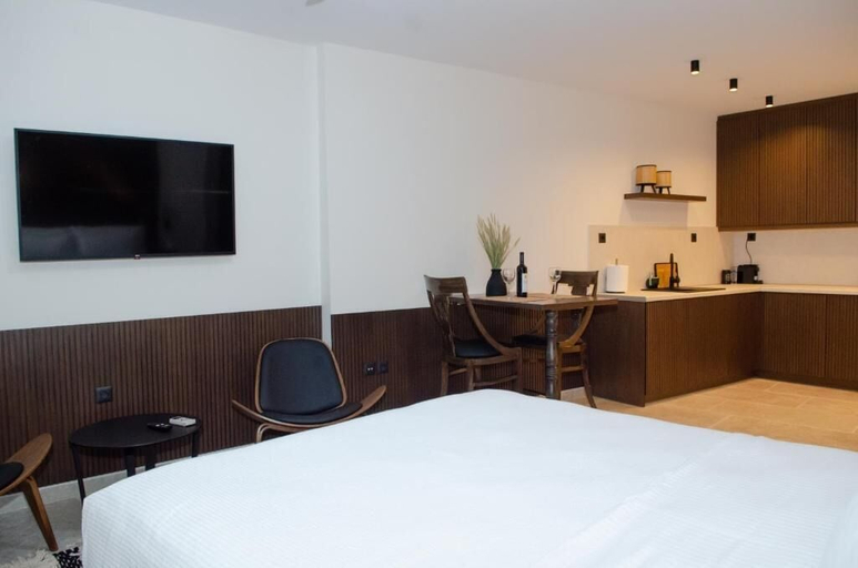 Bedroom 3, Leone Suites, West Greece