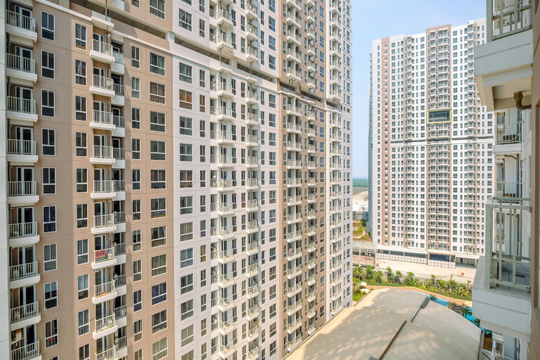 Exterior & Views, Modern And Comfy Studio At Tokyo Riverside Pik 2 Apartment, Tangerang