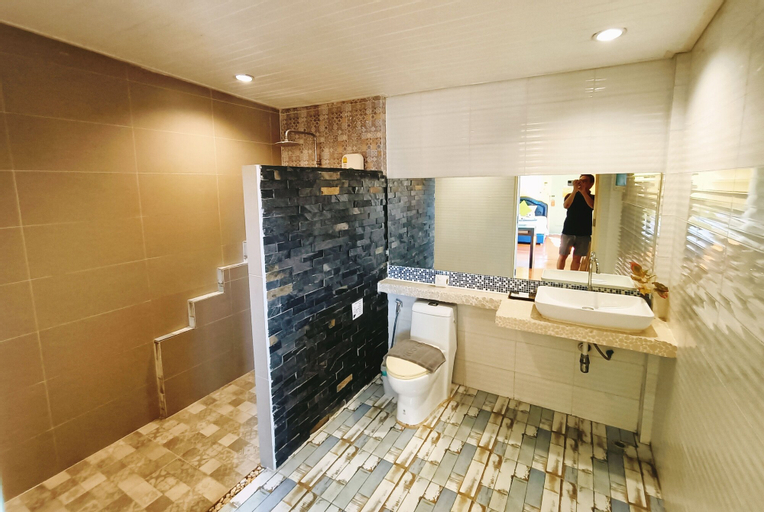 Bathroom 3