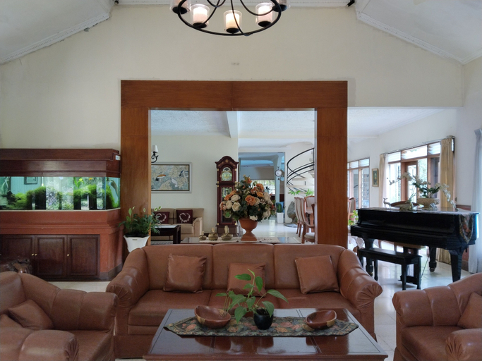 Others 4, The Garden Family Guest House powered by Cocotel., Bogor