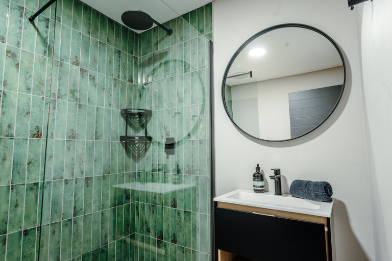 Bathroom 3, 80 on Thabo, Dr Kenneth Kaunda