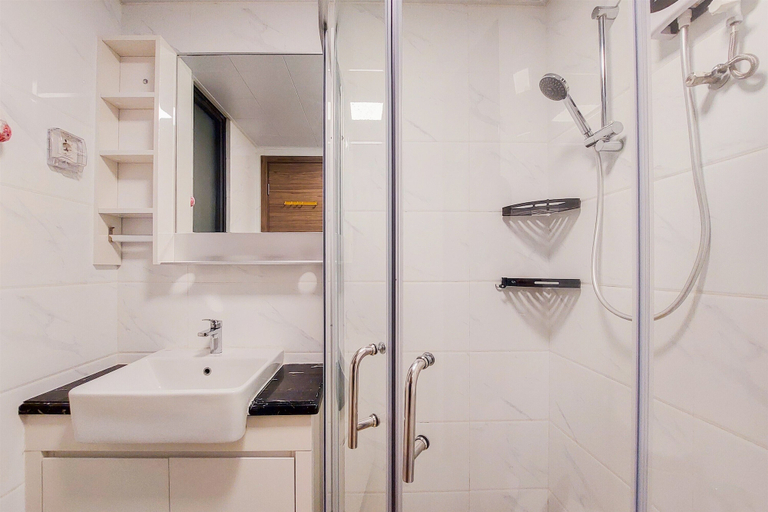 Bathroom 3, Strategic And Simple 3Br Sky House Bsd Apartment, Tangerang Selatan