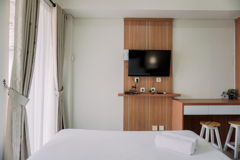 Bedroom 2, Restful And Enjoy Living Studio Parkland Avenue Apartment, Tangerang Selatan