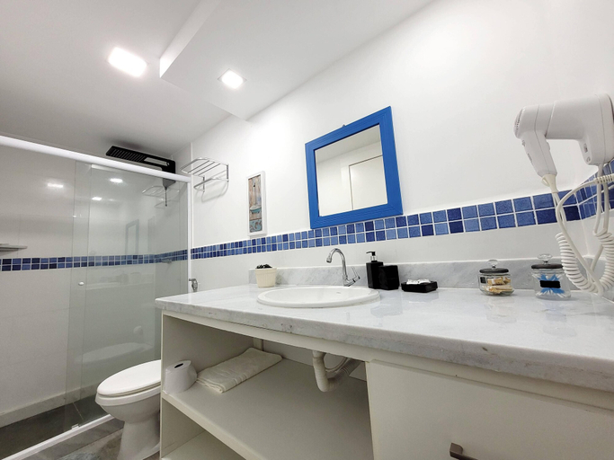Bathroom 4, Kilandu Village, Armação dos Búzios