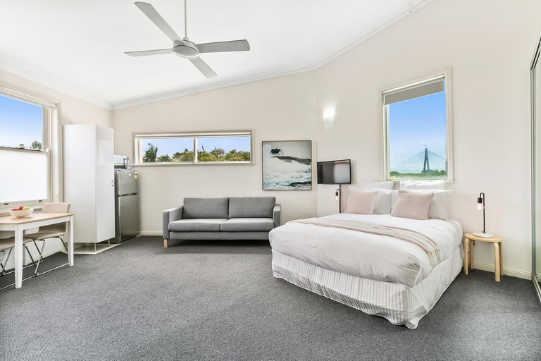 Bedroom 3, Excelsior Apartments, Sydney