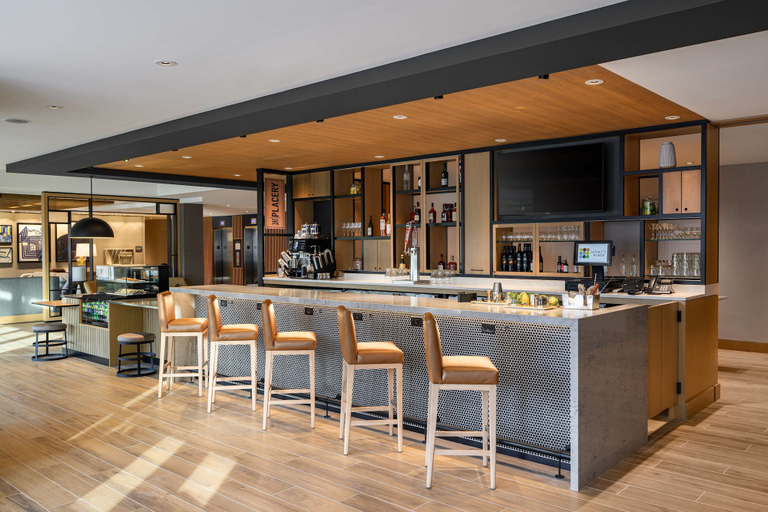 Food & Drinks 5, Hyatt Place Albany/Downtown, Albany