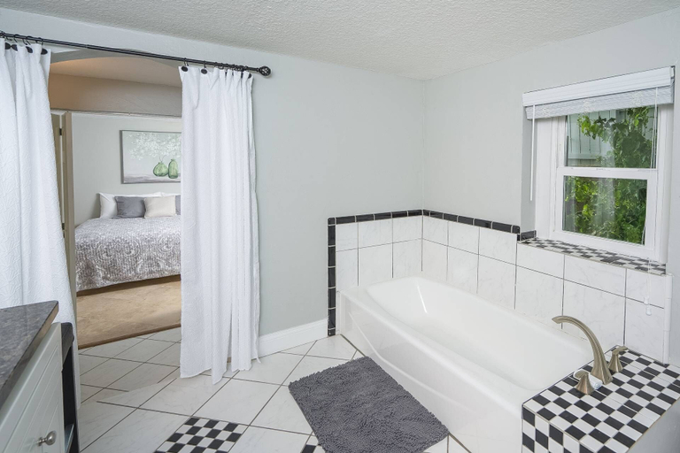 Bathroom 4, Castillo del Sol Unit 1, Saint Johns
