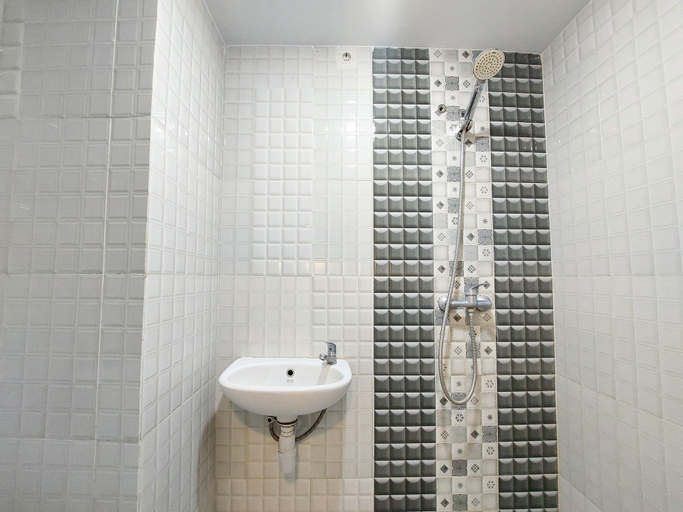 Bedroom 4, Homey And Warm Studio Apartment At Mansyur Residence, Medan