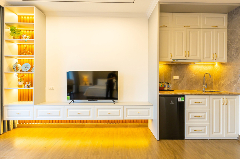 Dining Room 4