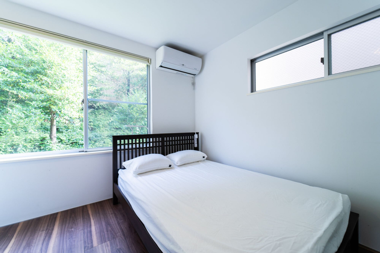 Bedroom 2, Satellite Hotel Yebisu, Shibuya