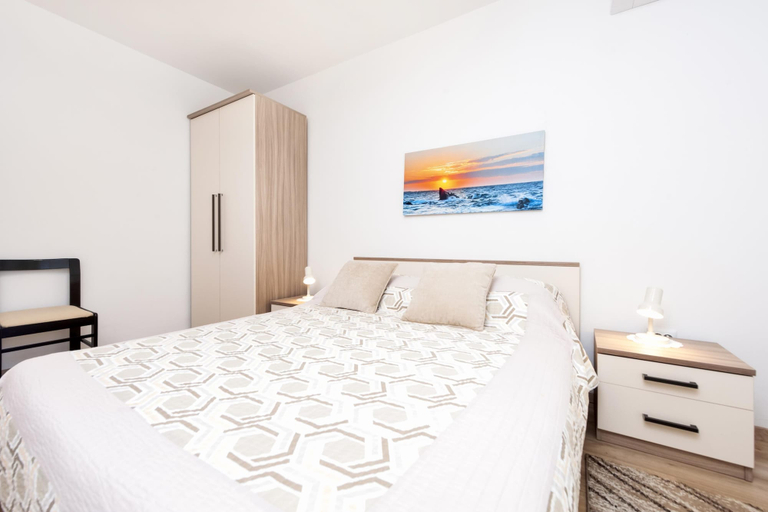 Bedroom 2, Apartments Maxi, Rovinj