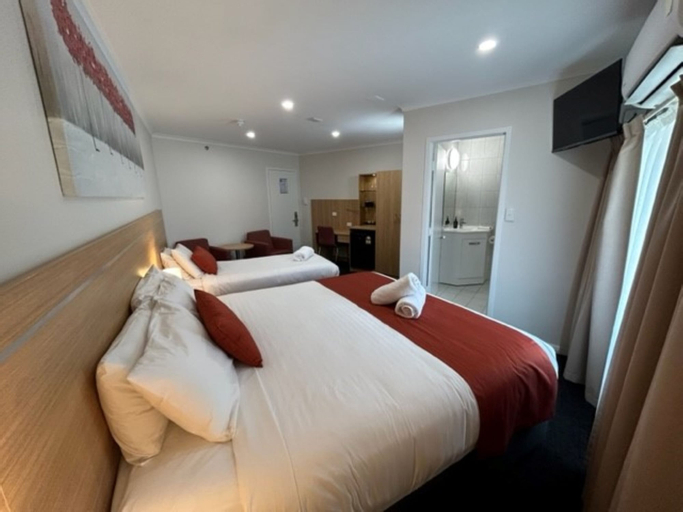 Bedroom 13