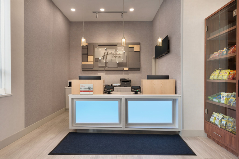 Public Area 2, Holiday Inn Express JAMAICA - JFK AIRTRAIN - NYC, New York