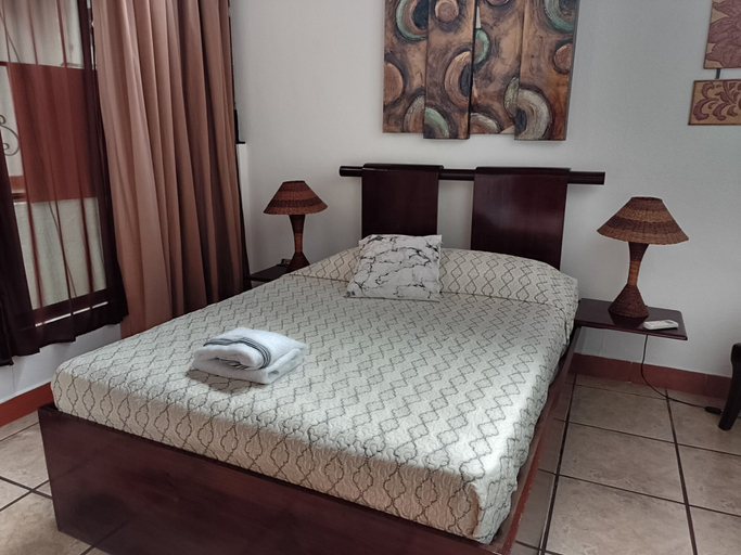 Bedroom 4, Natural Pacific Suites, Aguirre