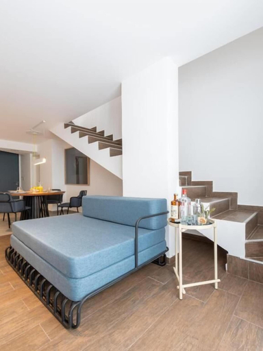 Others 4, Stay Suites, Capital