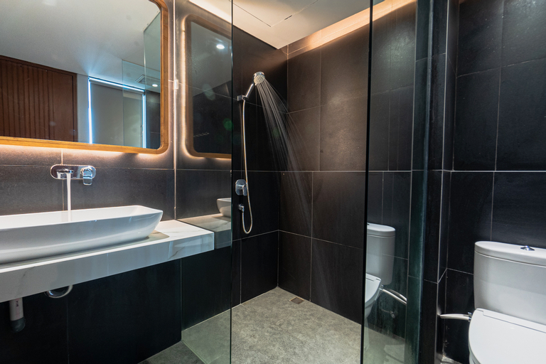 Bathroom 9