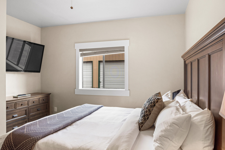 Bedroom 2, The Yellowstone Hideaway Unit B, Gallatin