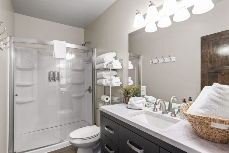 Bathroom 3, The Yellowstone Hideaway Unit B, Gallatin