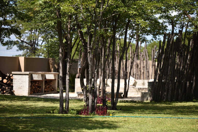 Exterior & Views, Seabo Luxury Self-Catering Apartments, Ngamiland East
