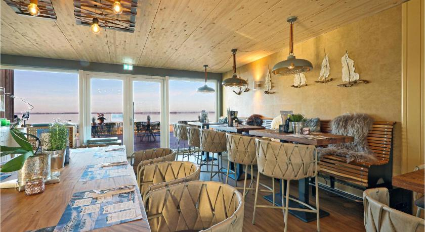 Food & Drinks 5, Awesome Home In Lembruch-dmmer See With 3 Bedrooms, Wifi And Indoor Swimming Pool, Diepholz