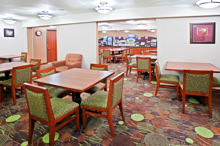 Food & Drinks 2, Holiday Inn Express PORTLAND SOUTH - LAKE OSWEGO, Washington