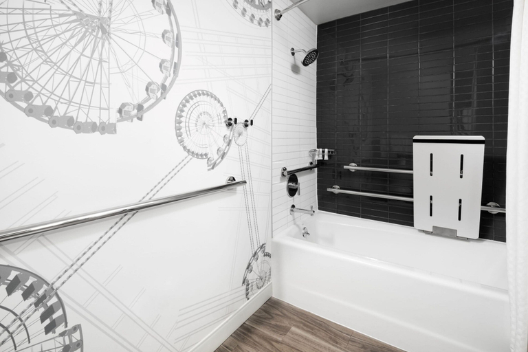 Bathroom 5, Le Méridien Chicago - Oakbrook Center, Dupage