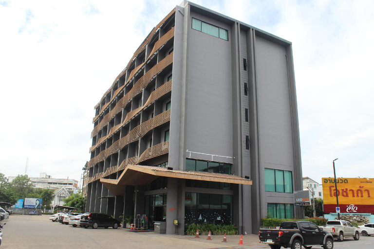 Exterior & Views 2, Leosor Hotel, Muang Nakhon Ratchasima