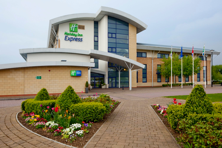 Exterior & Views 2, Holiday Inn Express NORTHAMPTON - SOUTH by IHG, Northamptonshire