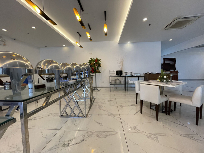 Food & Drinks 5, Golden Peak Hotel & Suites, Cebu City