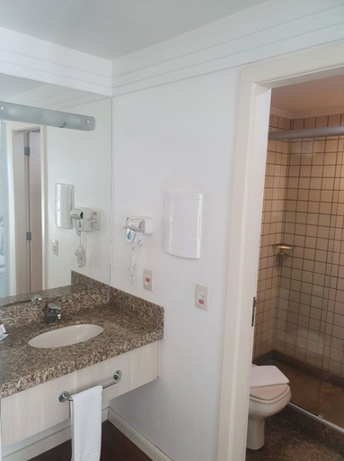 Bathroom 4, Mercure Hotel Flat Particular, Brasília