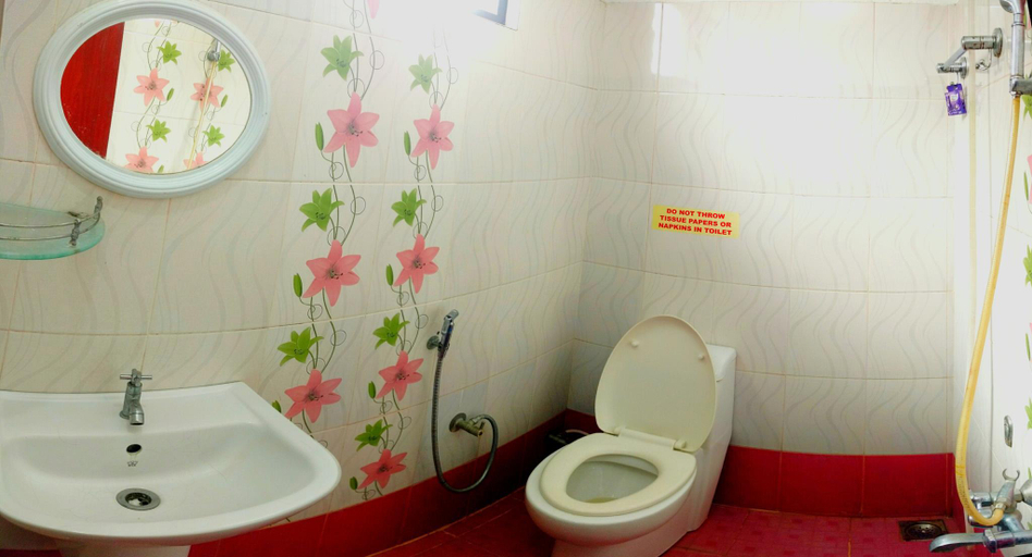 Bathroom, Sea Side Residency, Alappuzha