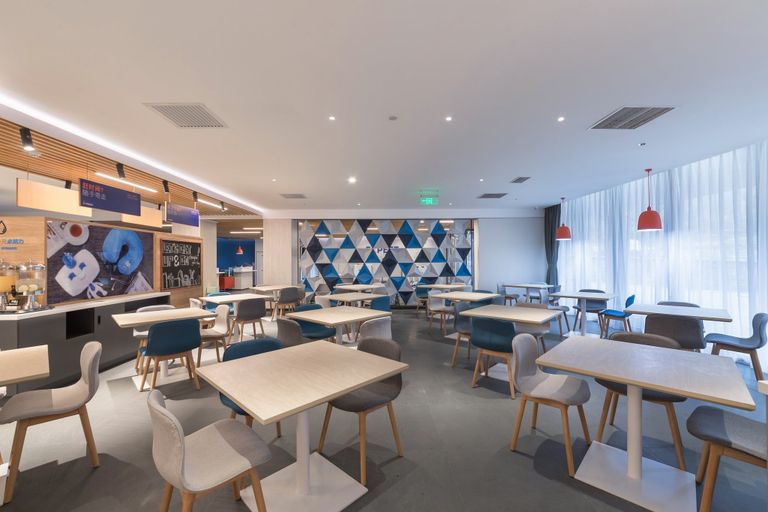 Food & Drinks 3, Holiday Inn Express BEIJING SHIJINGSHAN LAKEVIEW by IHG, Beijing