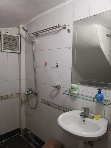 Bathroom 3, An Lumi House, Hoàn Kiếm