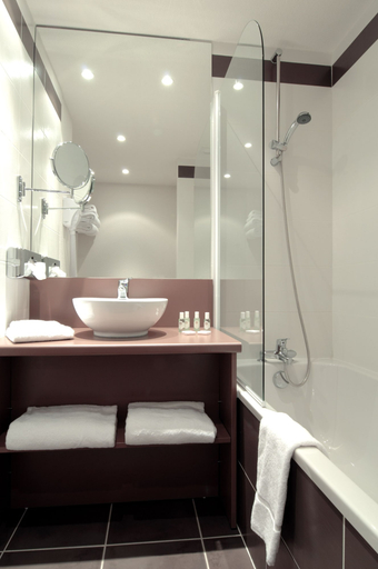 Bathroom 4, Hôtel Le Palladior, Isère
