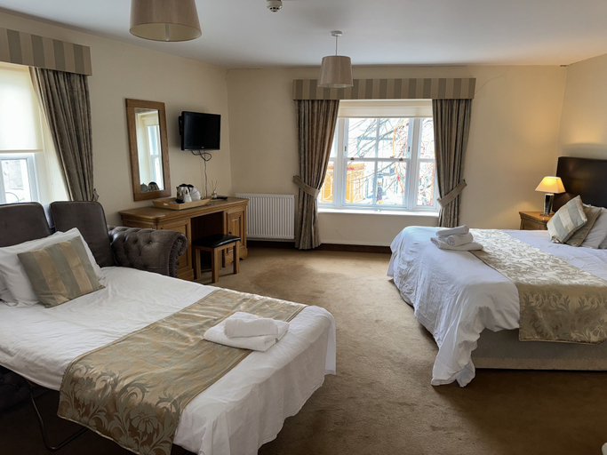 Bedroom 5, The Cambrian, Blaenau Gwent