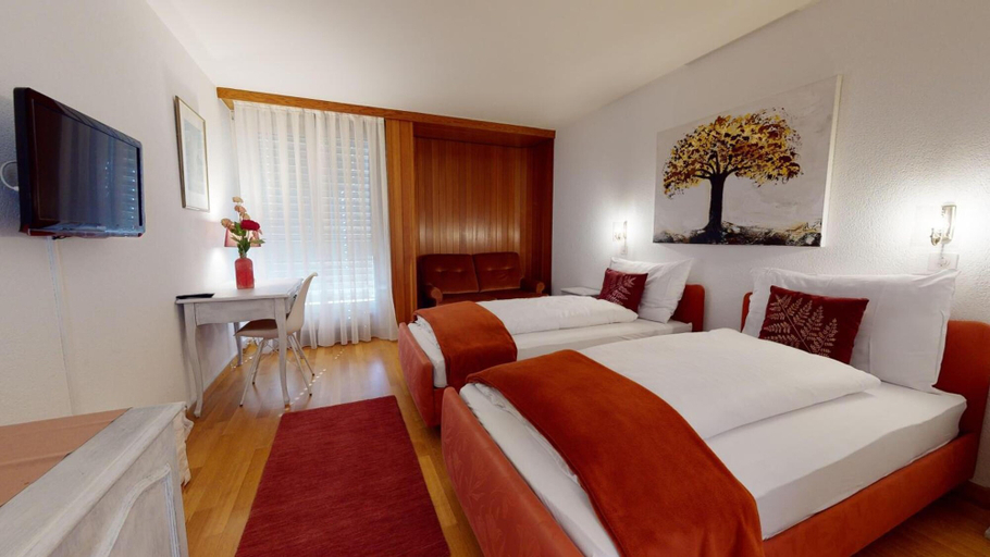 Bedroom 4, Hôtel du Grand-Pré, La Sarine