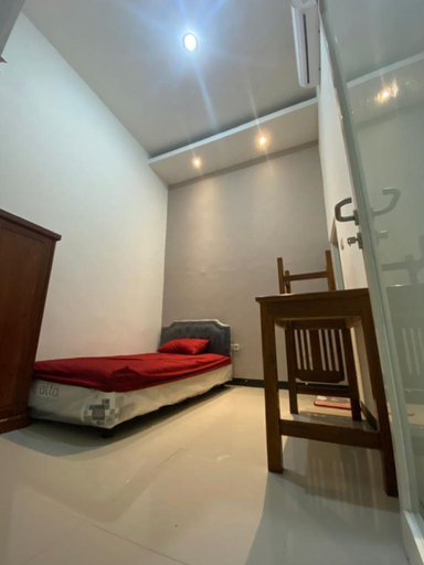 Bedroom 4, The Ritzy Zaza House, Surabaya