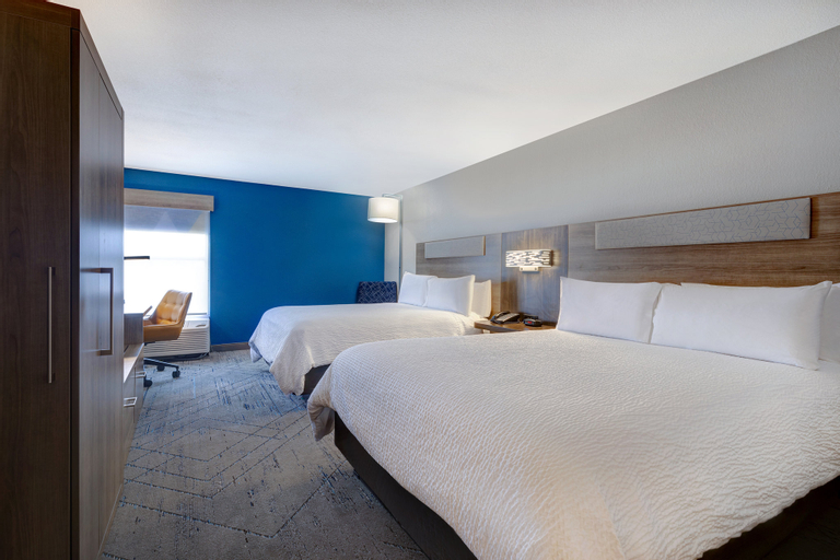 Bedroom 28