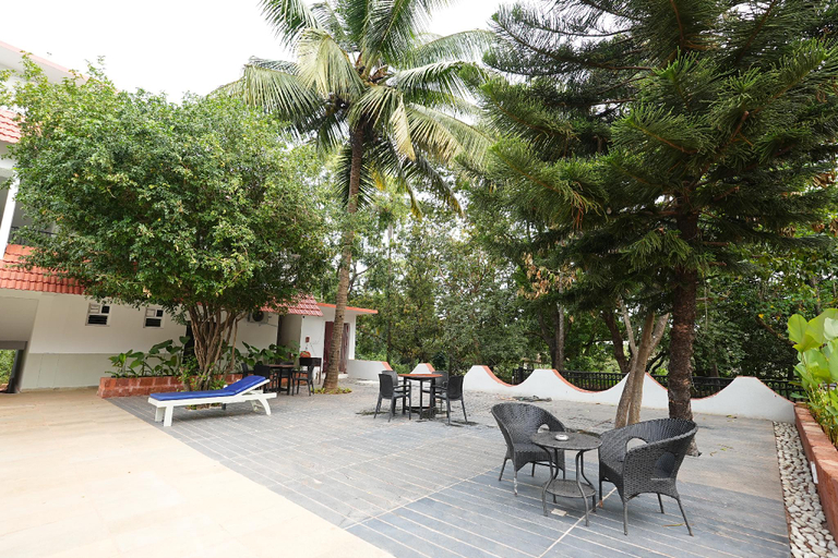 Public Area 3, Anjuna Beach Resort, North Goa
