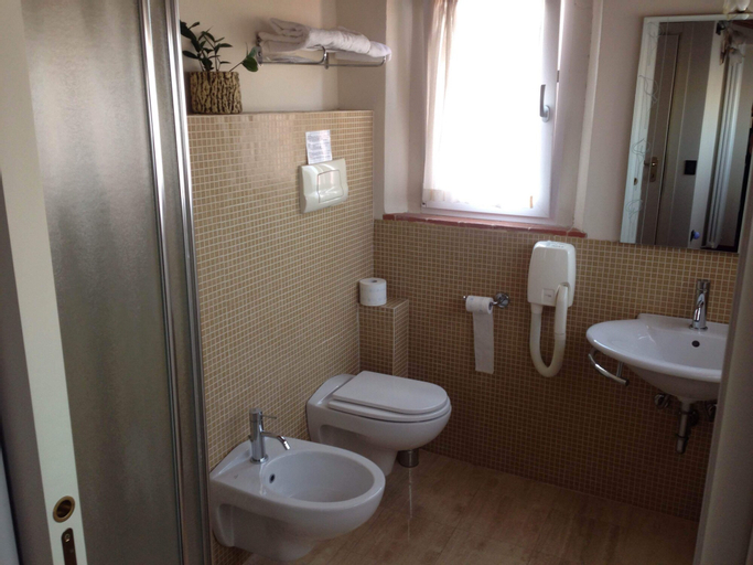Bathroom 3