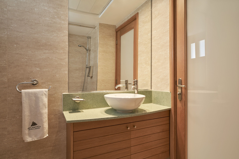 Bathroom 5, Atlantica Oasis