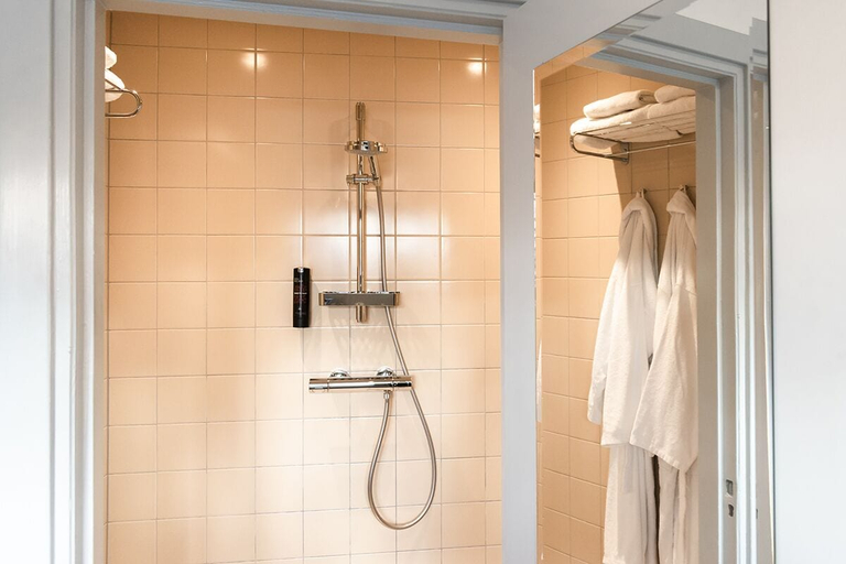 Bathroom 4, SWEETS - Overtoomsesluis, Amsterdam