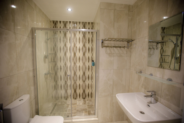 Bathroom 4, Cowork Lab Suites, Maputo